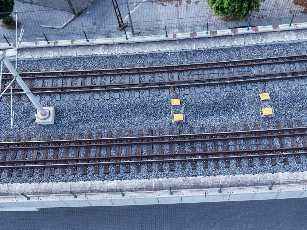 Rerawa sleepers replacing timber on the viaduct track
